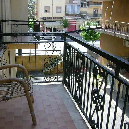 On Corso Mediterraneo 349 Apartman Scalea
